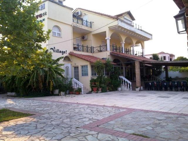 Το Χωριό Ξενοδοχείο Ηγουμενίτσα Εξωτερικό φωτογραφία